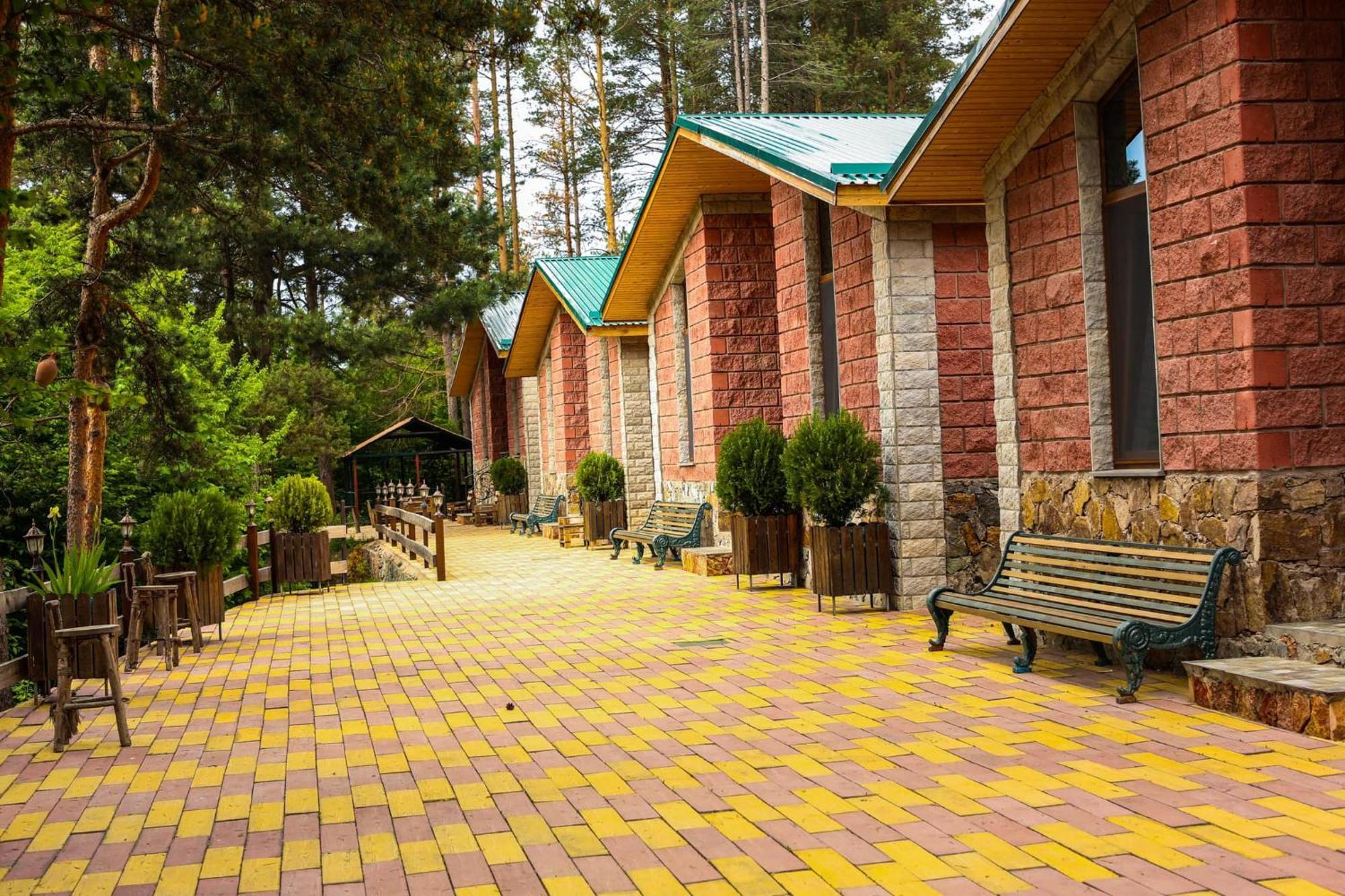 Haghartsin Hotel And Restaurant Dilijan Exterior foto